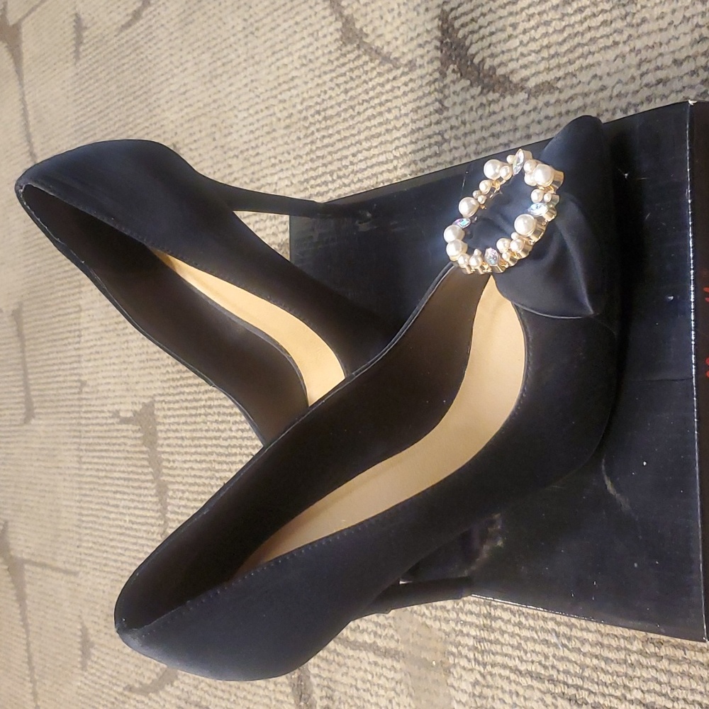 Anne Michelle black Heels